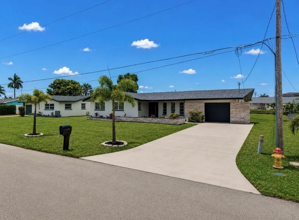 1729 BIKINI COURT Cape Coral, FL 33904