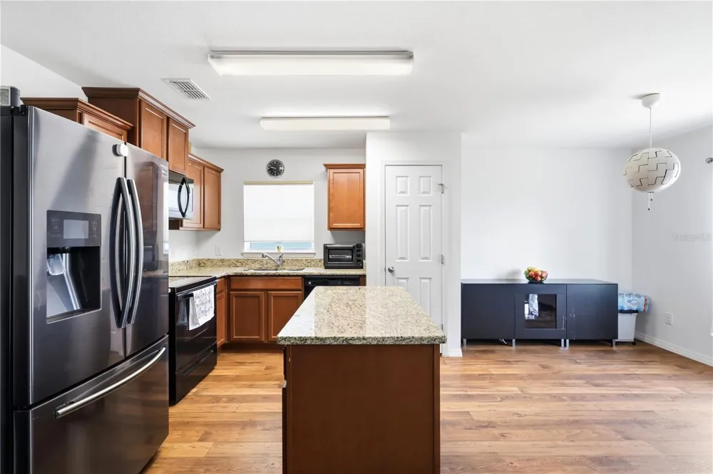 184 ELEUTHERA DRIVE Lake Alfred, FL 33850