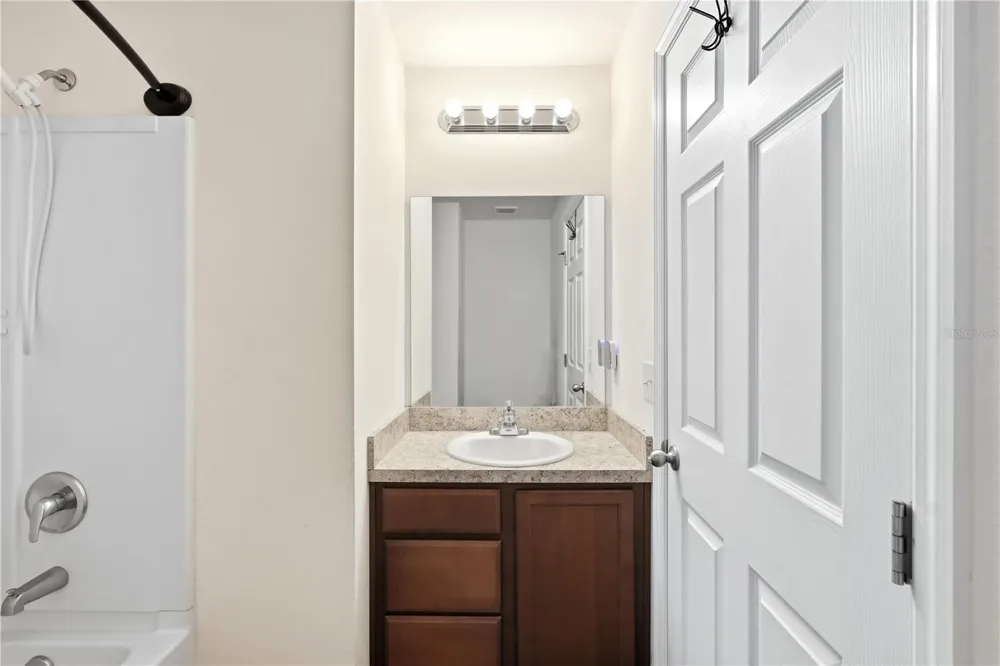 184 ELEUTHERA DRIVE Lake Alfred, FL 33850