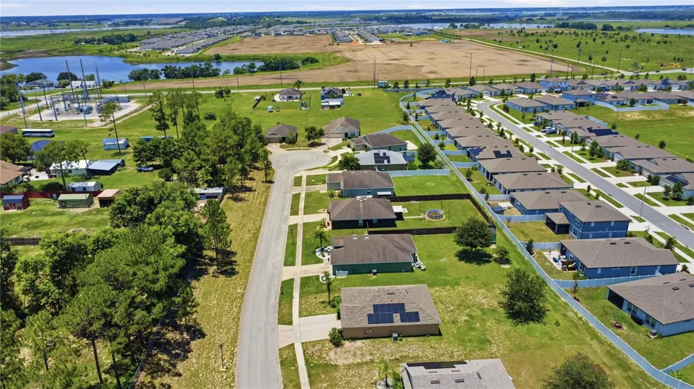 184 ELEUTHERA DRIVE Lake Alfred, FL 33850