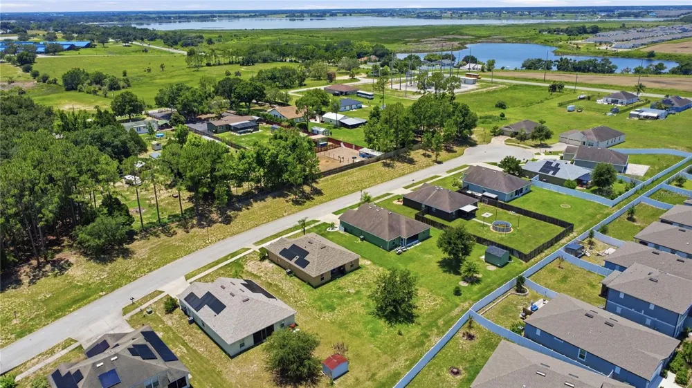 184 ELEUTHERA DRIVE Lake Alfred, FL 33850