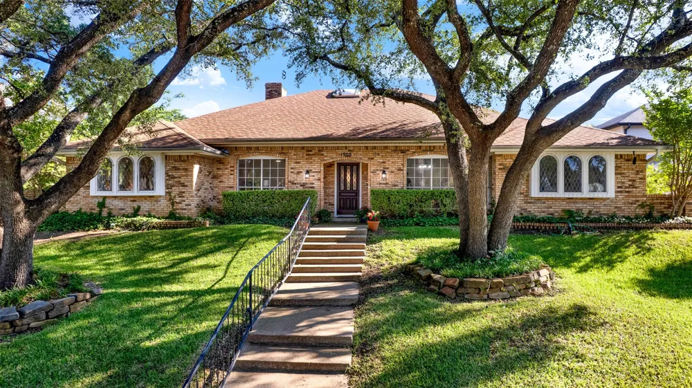 1908 Edgewater Drive Plano, TX 75075