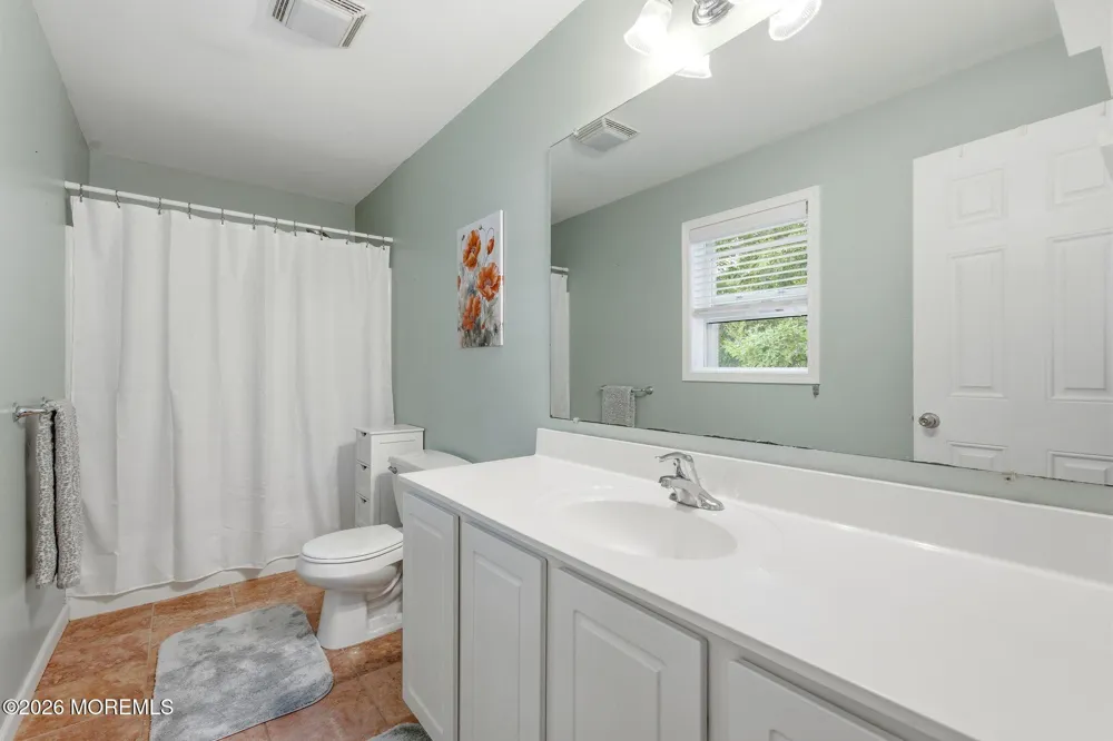 46 Cape May Avenue Dorothy, NJ 08317