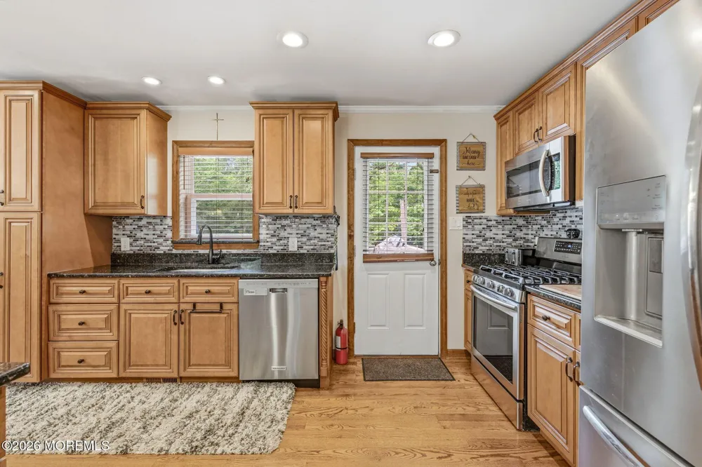 46 Cape May Avenue Dorothy, NJ 08317