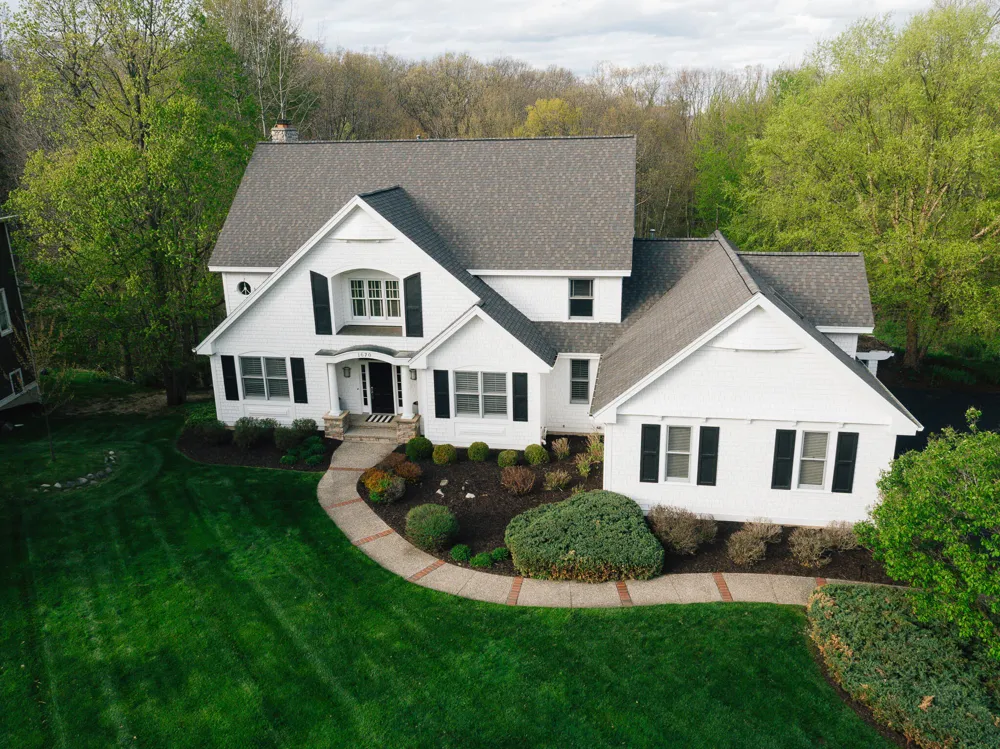 1670 Flowers Crossing Drive NE Grand Rapids Charter Township, MI 49525