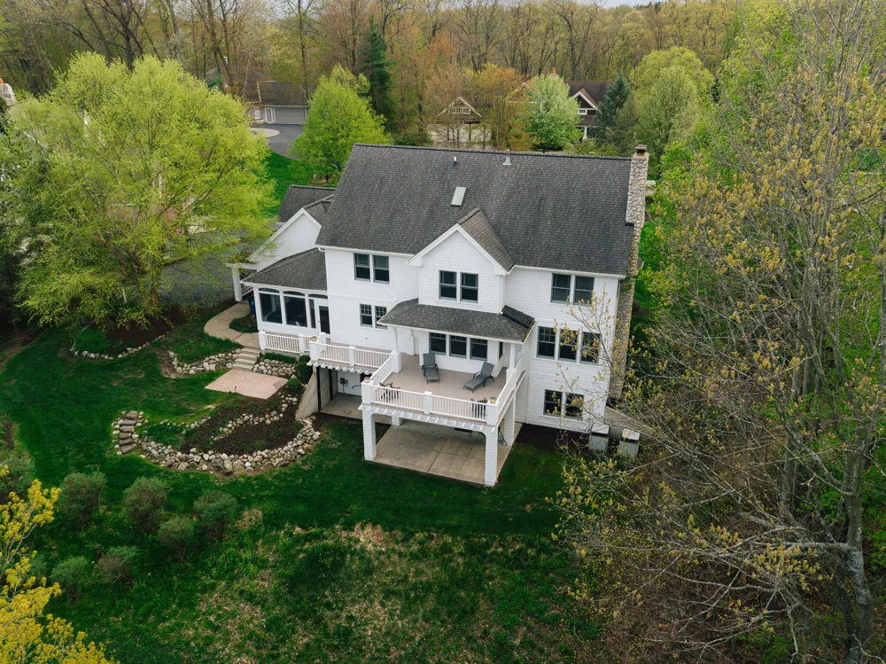 1670 Flowers Crossing Drive NE Grand Rapids Charter Township, MI 49525