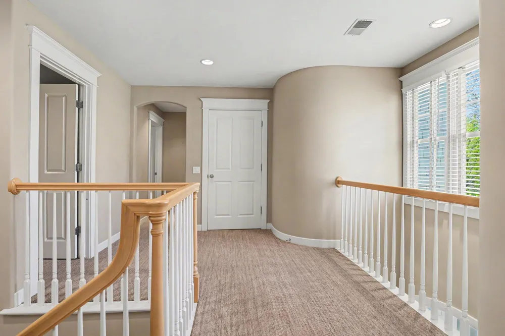 1670 Flowers Crossing Drive NE Grand Rapids Charter Township, MI 49525