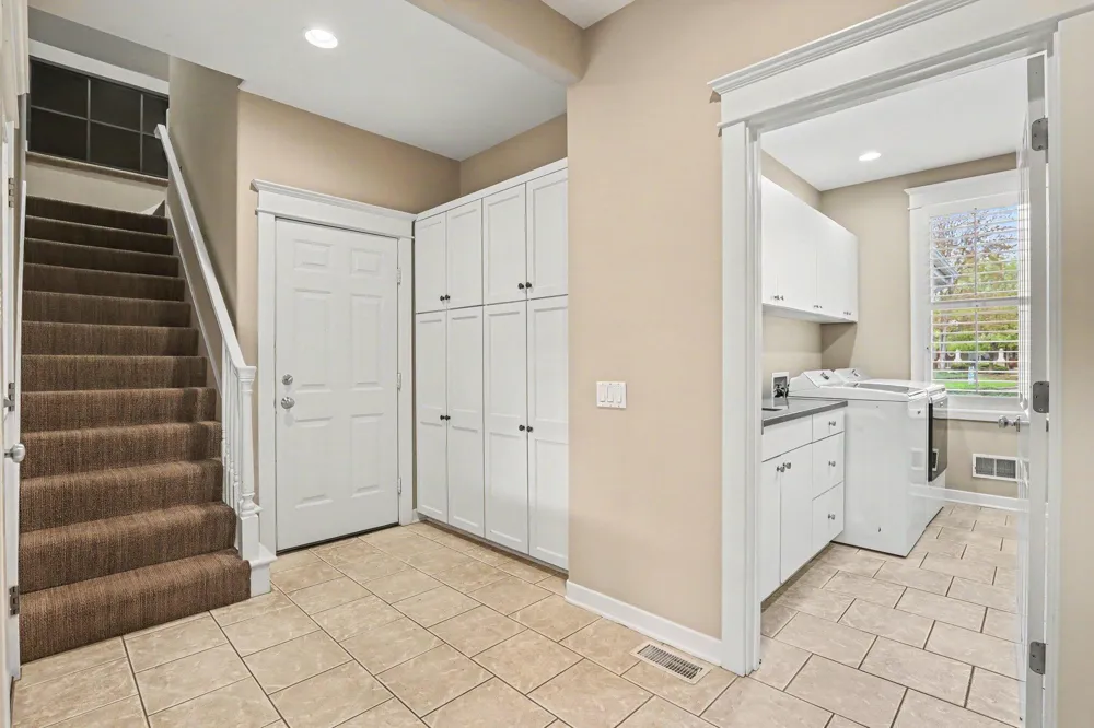 1670 Flowers Crossing Drive NE Grand Rapids Charter Township, MI 49525
