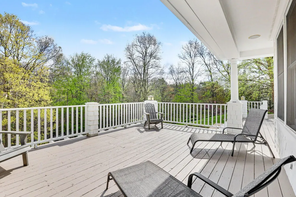1670 Flowers Crossing Drive NE Grand Rapids Charter Township, MI 49525