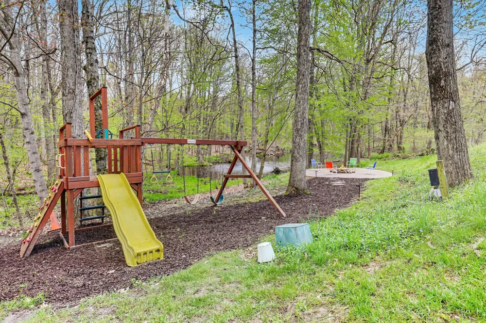 1670 Flowers Crossing Drive NE Grand Rapids Charter Township, MI 49525