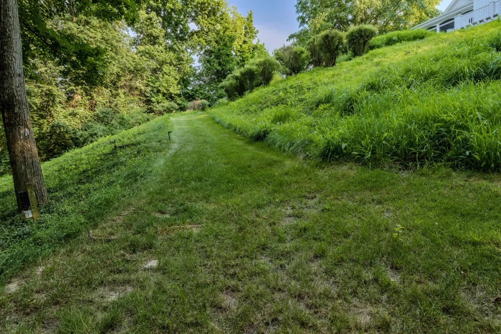 1670 Flowers Crossing Drive NE Grand Rapids Charter Township, MI 49525