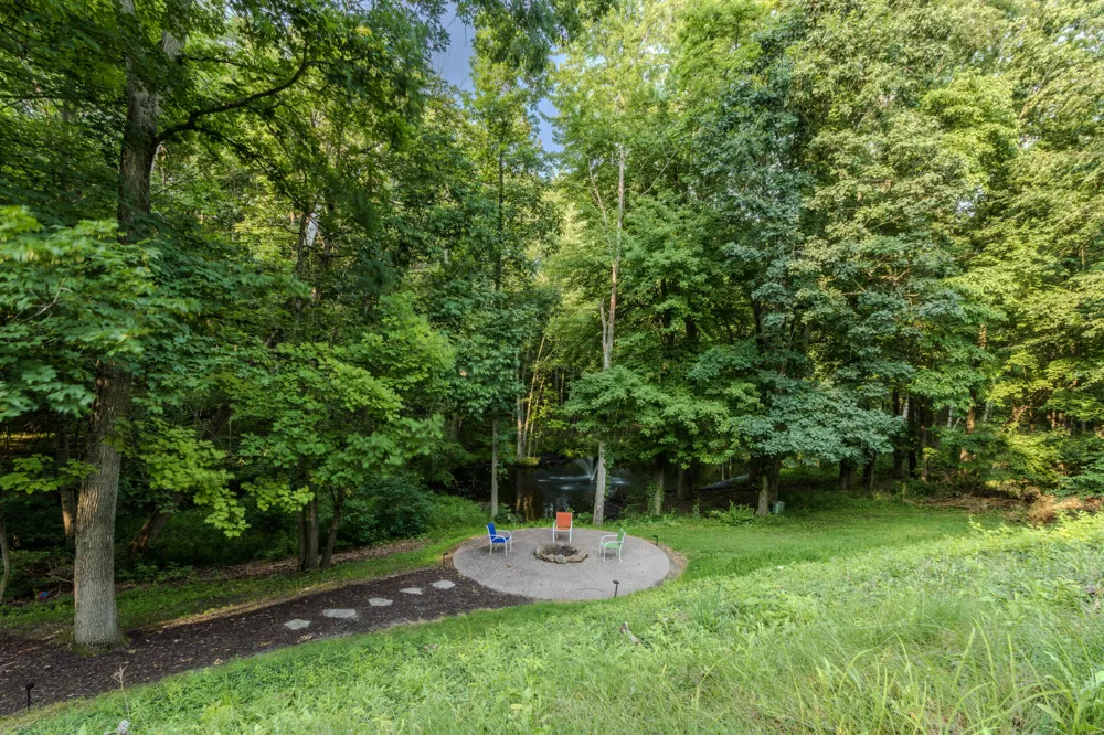 1670 Flowers Crossing Drive NE Grand Rapids Charter Township, MI 49525