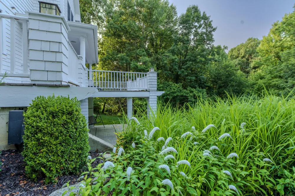 1670 Flowers Crossing Drive NE Grand Rapids Charter Township, MI 49525