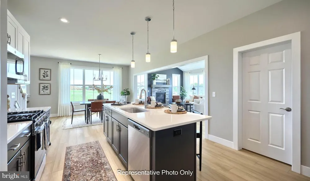 536 STONE GATE BOULEVARD Annville, PA 17003