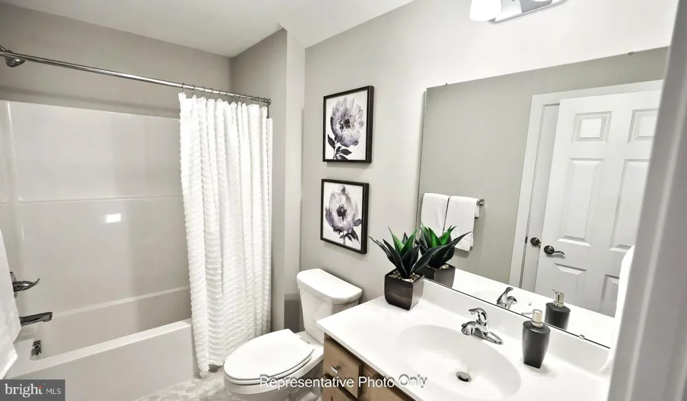 536 STONE GATE BOULEVARD Annville, PA 17003