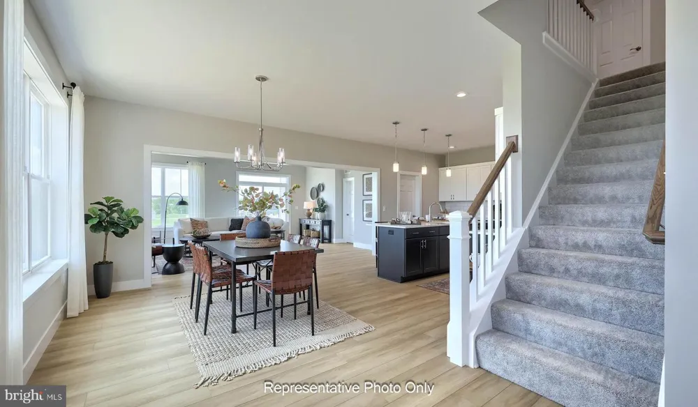 536 STONE GATE BOULEVARD Annville, PA 17003