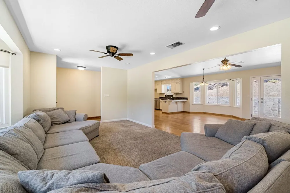 41820 Dillon Circle Ahwahnee, CA 93601
