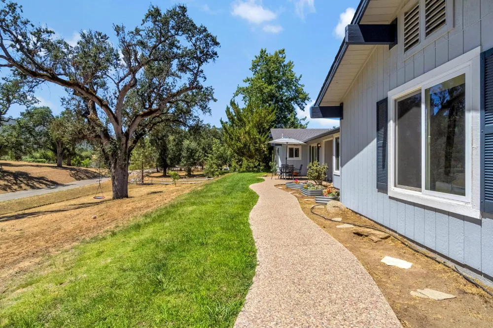 41820 Dillon Circle Ahwahnee, CA 93601