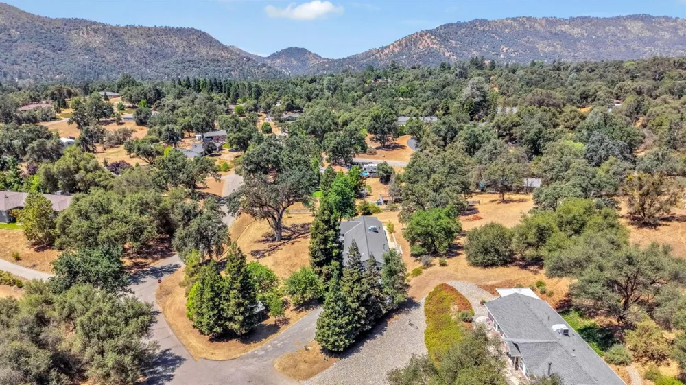 41820 Dillon Circle Ahwahnee, CA 93601