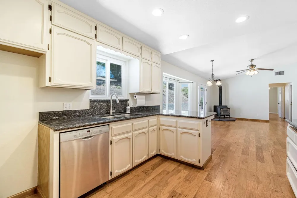 41820 Dillon Circle Ahwahnee, CA 93601
