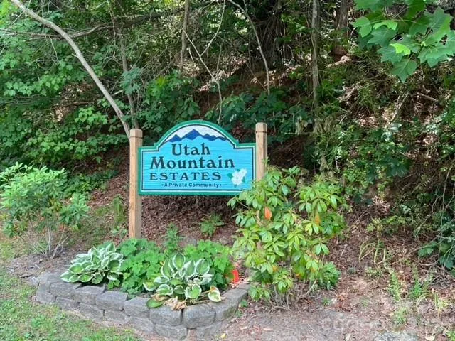 00 Utah Mountain Road Waynesville, NC 28785