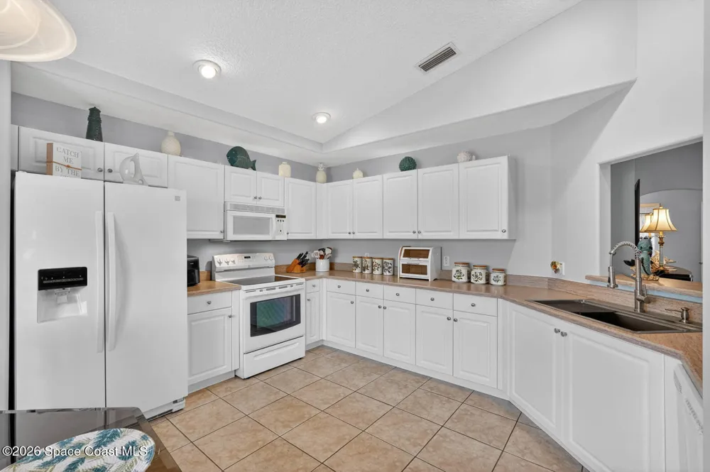 39 Wheeling Lane Palm Coast, FL 32164