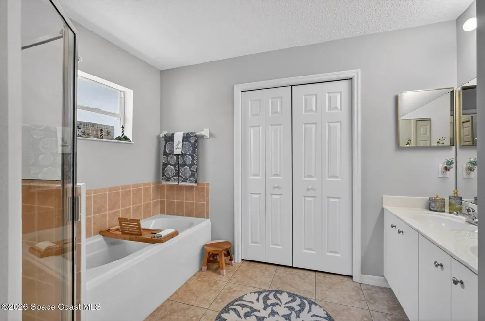 39 Wheeling Lane Palm Coast, FL 32164