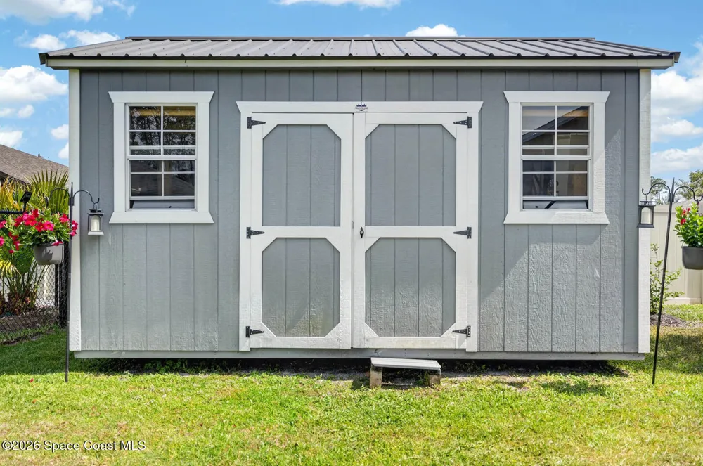 39 Wheeling Lane Palm Coast, FL 32164