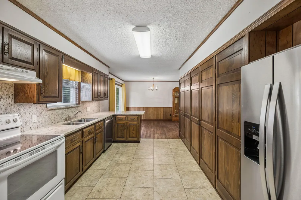 187 Burns Lane Benton, TN 37307