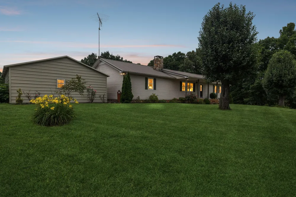 187 Burns Lane Benton, TN 37307