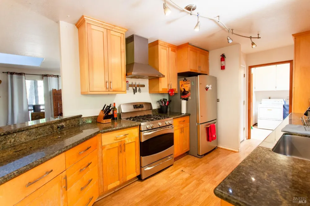 25071 Goose Lane Willits, CA 95490