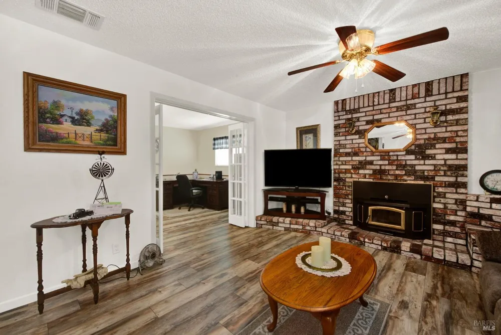 214 Gentry Circle Vacaville, CA 95687