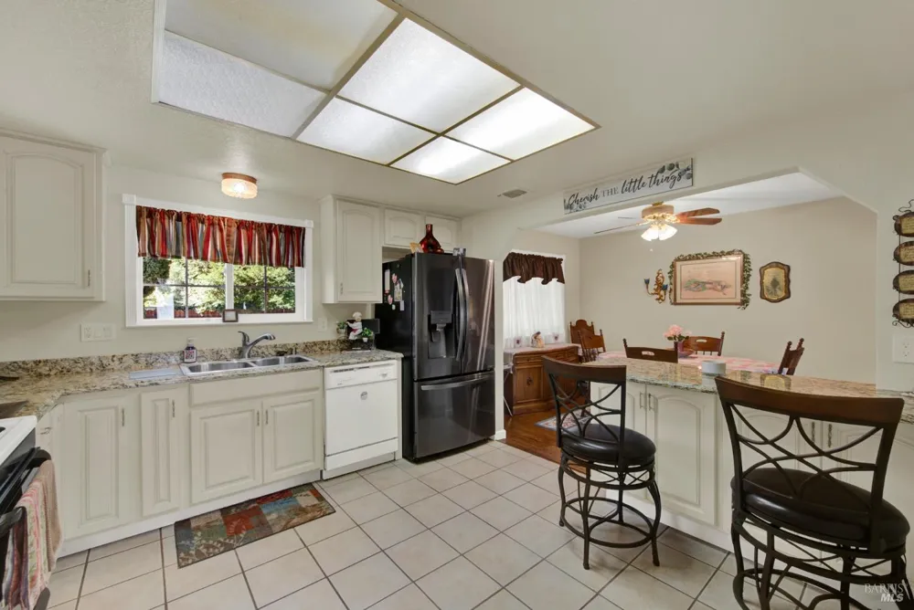 214 Gentry Circle Vacaville, CA 95687