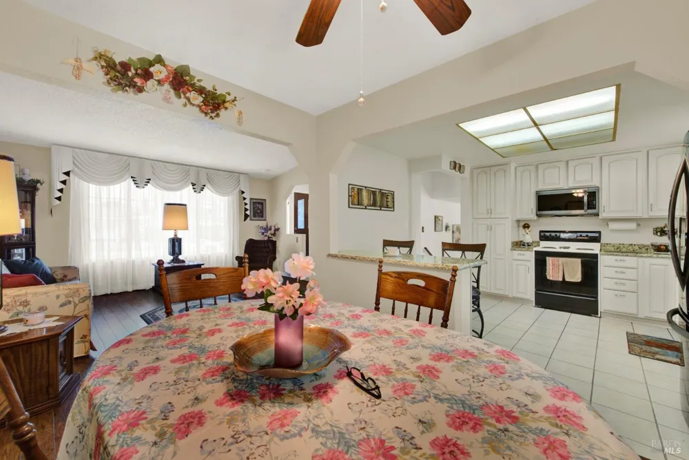 214 Gentry Circle Vacaville, CA 95687