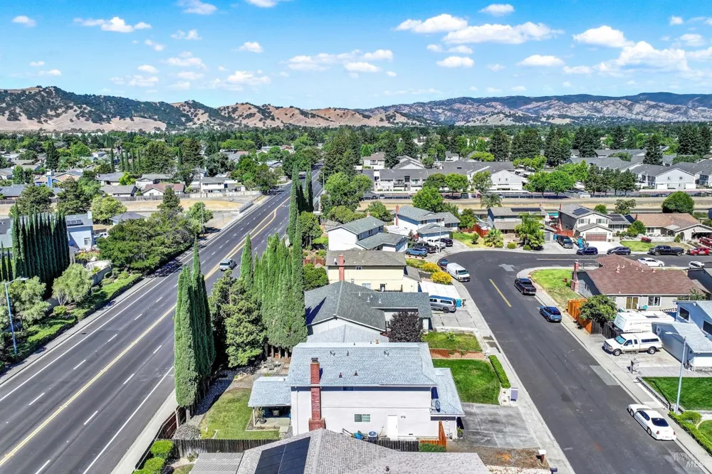 214 Gentry Circle Vacaville, CA 95687
