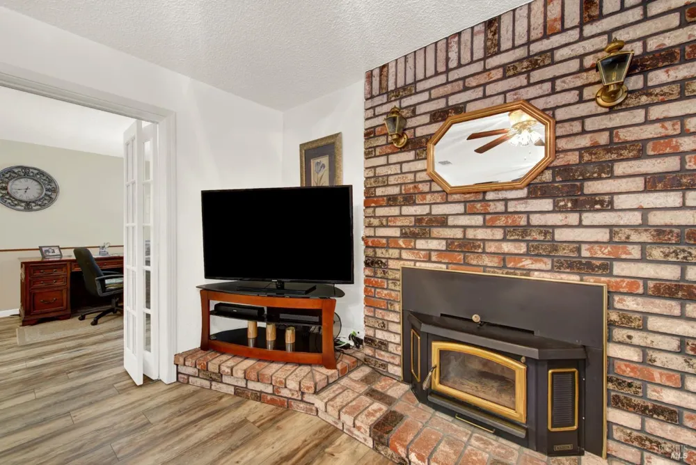 214 Gentry Circle Vacaville, CA 95687