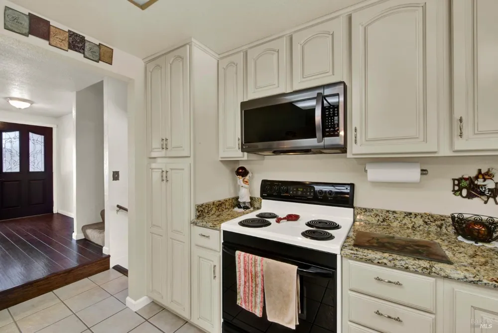 214 Gentry Circle Vacaville, CA 95687