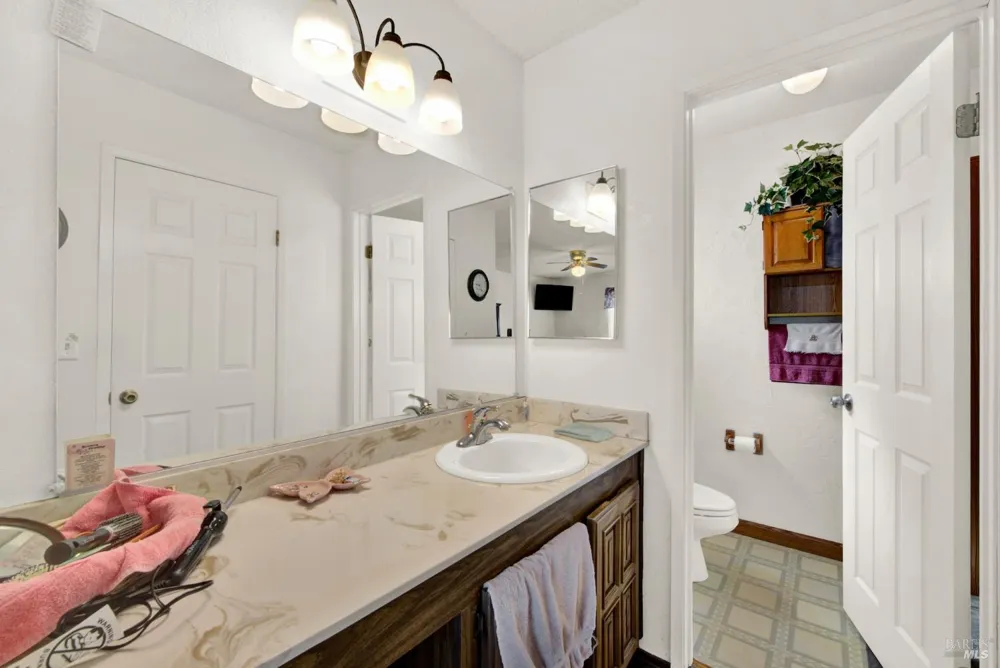 214 Gentry Circle Vacaville, CA 95687