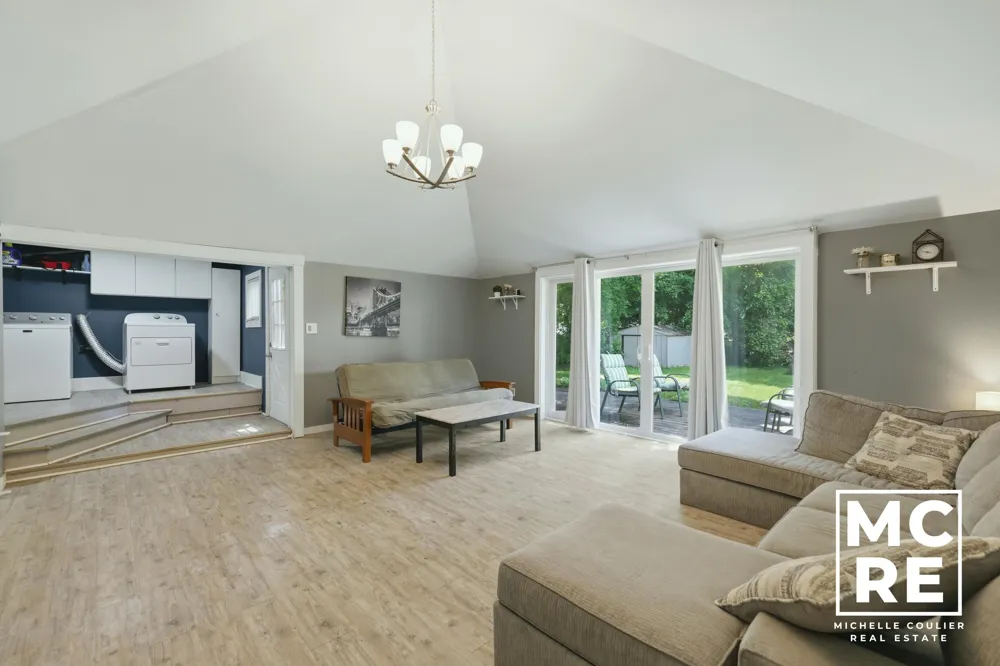 430 E Bond Street Hastings, MI 49058