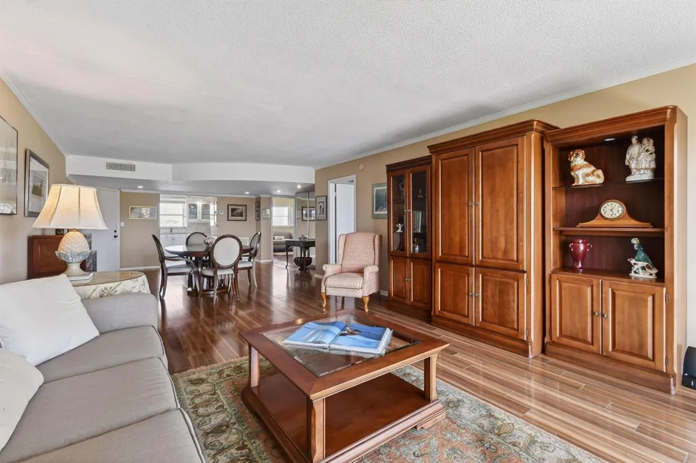 801 Lake Shore Drive #414 Lake Park, FL 33403