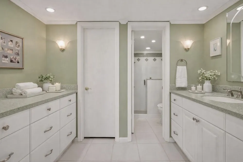 801 Lake Shore Drive #414 Lake Park, FL 33403
