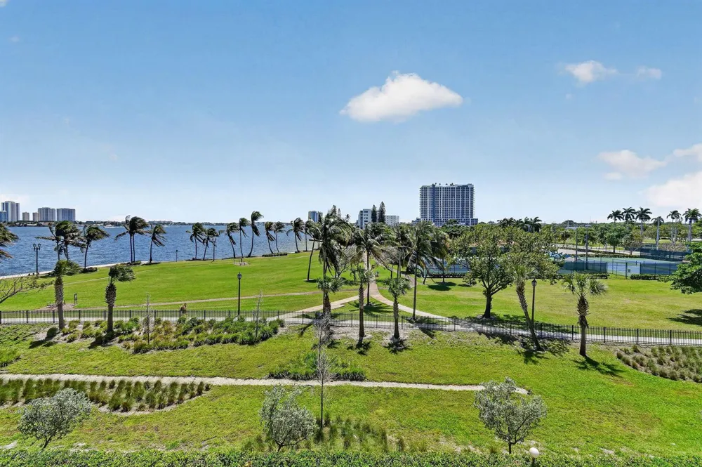 801 Lake Shore Drive #414 Lake Park, FL 33403