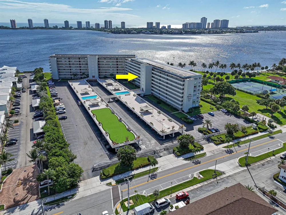 801 Lake Shore Drive #414 Lake Park, FL 33403
