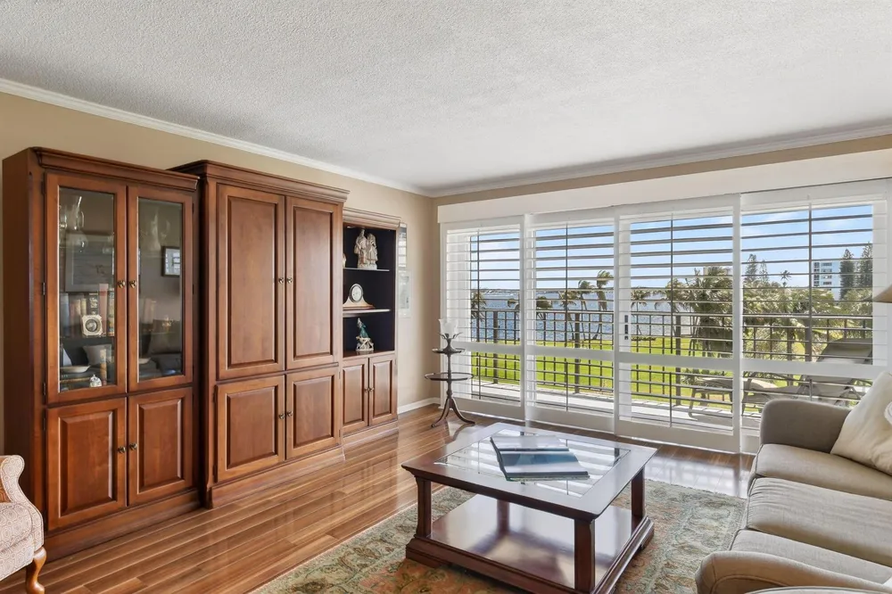801 Lake Shore Drive #414 Lake Park, FL 33403