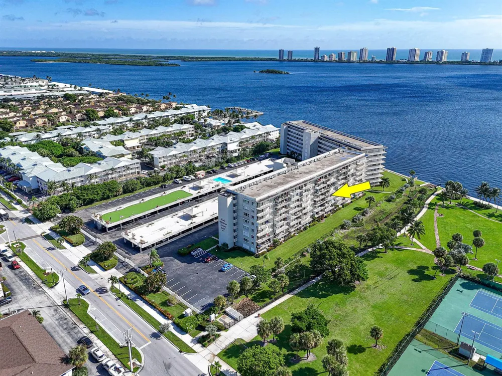 801 Lake Shore Drive #414 Lake Park, FL 33403