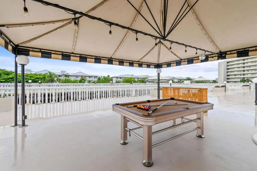 801 Lake Shore Drive #414 Lake Park, FL 33403