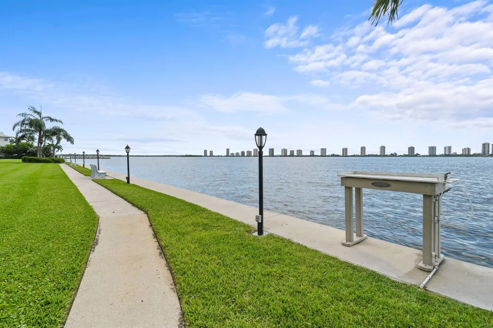801 Lake Shore Drive #414 Lake Park, FL 33403