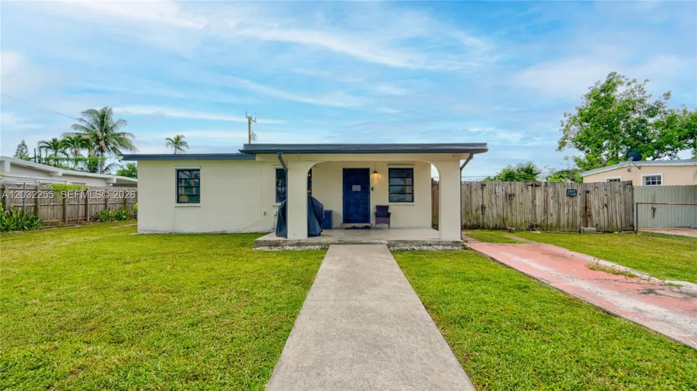 9840 SW 48th St Miami, FL 33165