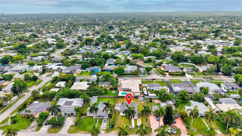 9840 SW 48th St Miami, FL 33165
