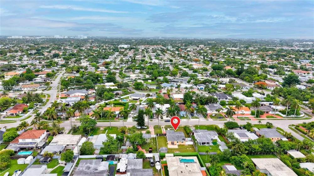 9840 SW 48th St Miami, FL 33165